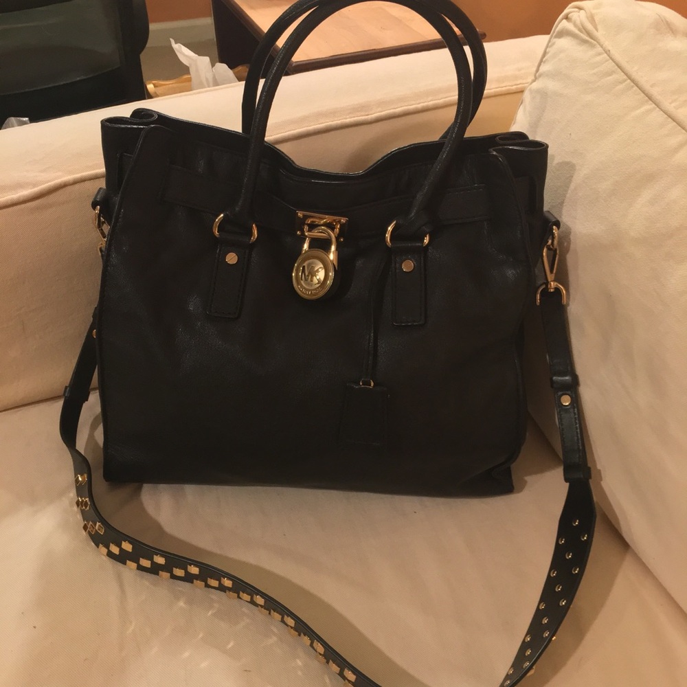 Micheal Kors Genuine Leather Purse